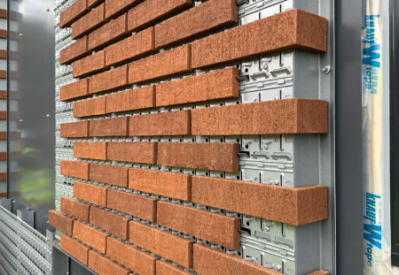 Fatada ventilata structura aluminiu si placari caramida [26]