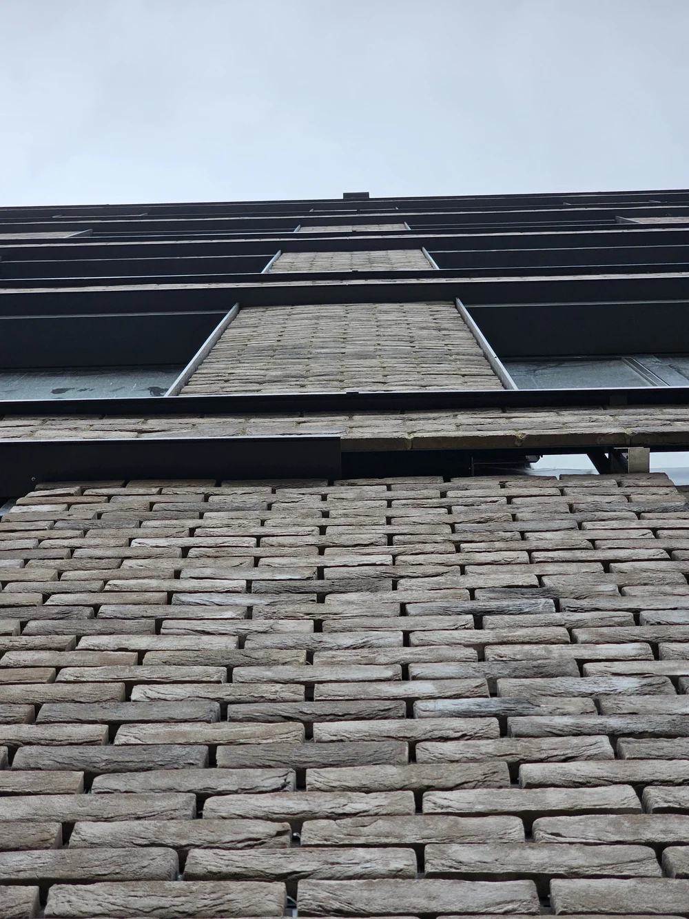 Fatada ventilata structura aluminiu si placari caramida [34]