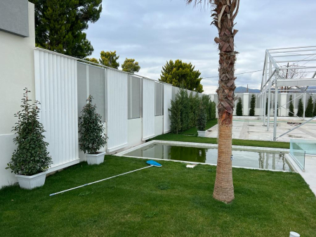 Garduri tip  panou sandvis perforat pentru izolatie fonica [12]