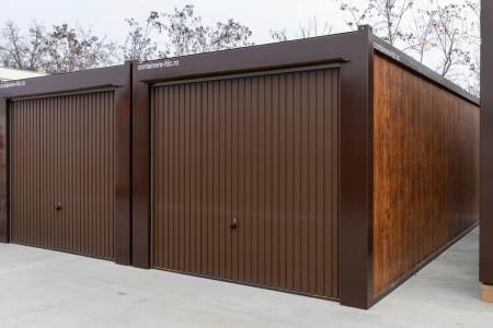 Wood imitation sandwich panels with PIR insulation [1]