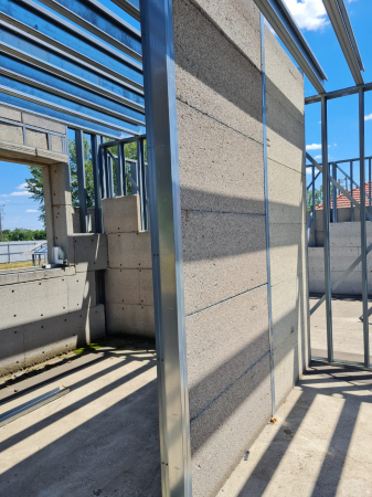 Pereti despartitori din polistiren si beton [1]