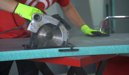 Placi structurale din polistiren extrudat placate cu plasa de fibra de sticla si ciment [7]