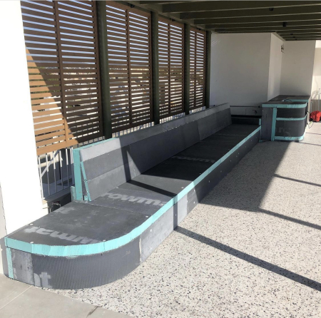 Placi structurale din polistiren extrudat placate cu plasa de fibra de sticla si ciment [34]