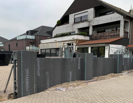 Placi structurale din polistiren extrudat placate cu plasa de fibra de sticla si ciment [36]