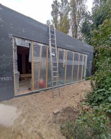 Placi structurale din polistiren extrudat placate cu plasa de fibra de sticla si ciment [24]