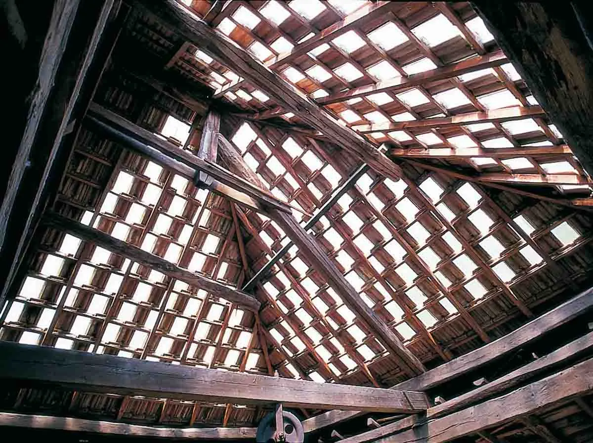 Tigla si elemente de sticla [9]