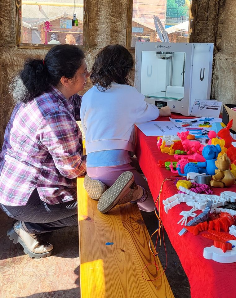 Sustenabilitatea și Imprimarea 3D: Cum Protejăm Mediul și Inspirăm Copiii să Gândească Durabil