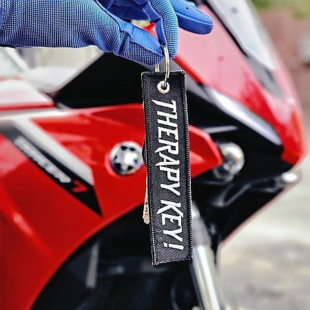 Brelocuri - breloc moto Therapy Key