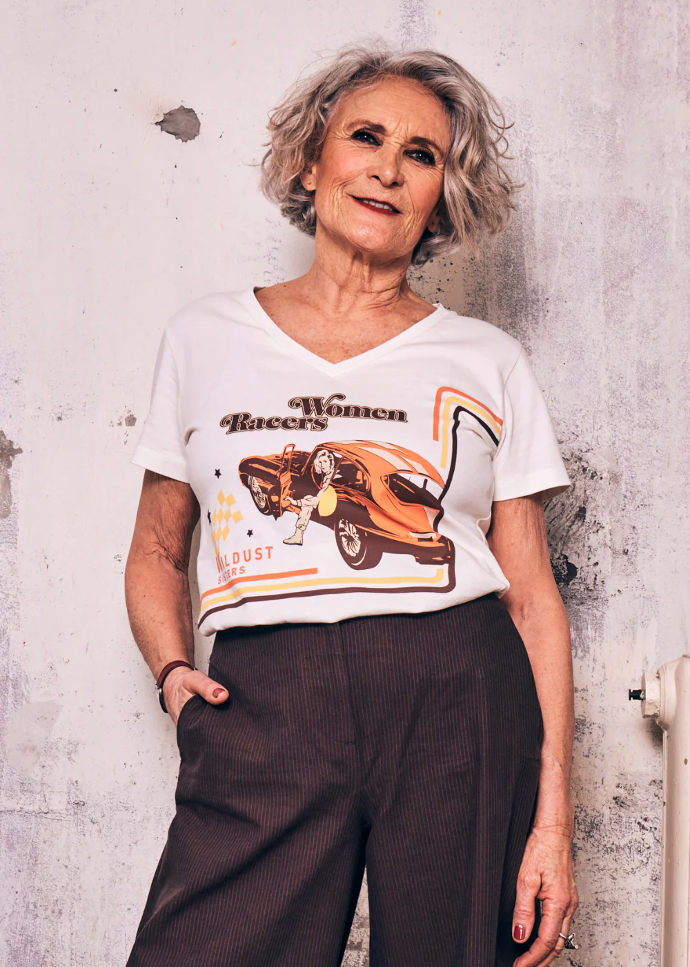 Imbracaminte - Tricou Dama Wildust Motor Club – Stil Retro Racing & V-Neck