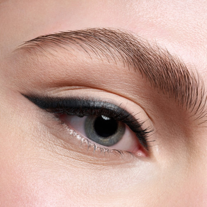 Creion pentru ochi Velvet Glide Matte - 010 Black Stone, Catrice [9]