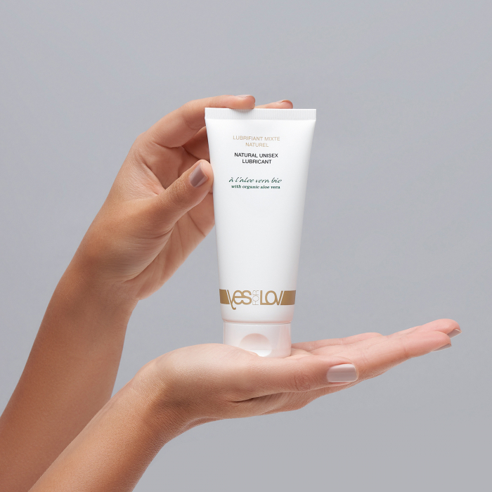 Lubrifiant intim pe baza de apa cu aloe vera si 96% ingrediente organice, 100 ml [3]