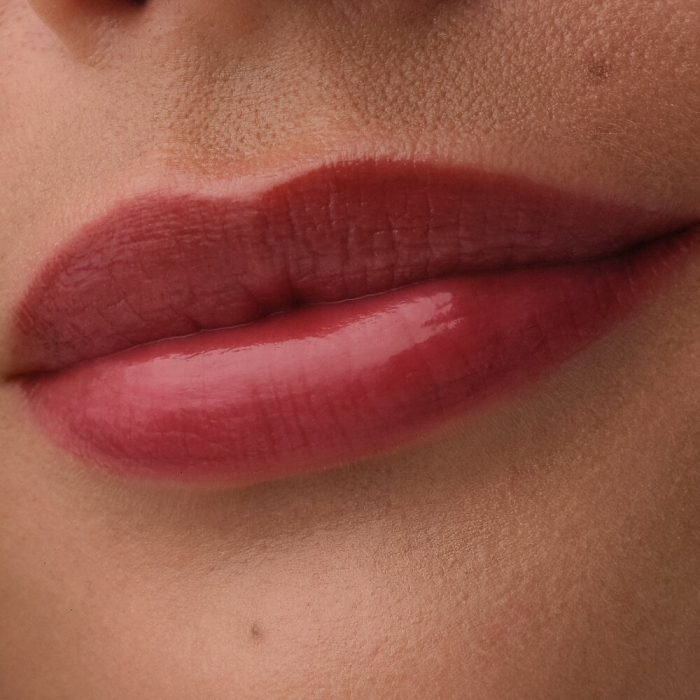 Ulei de buze tip balsam Bare Glow - 020 Warm Mahogany, Catrice [9]