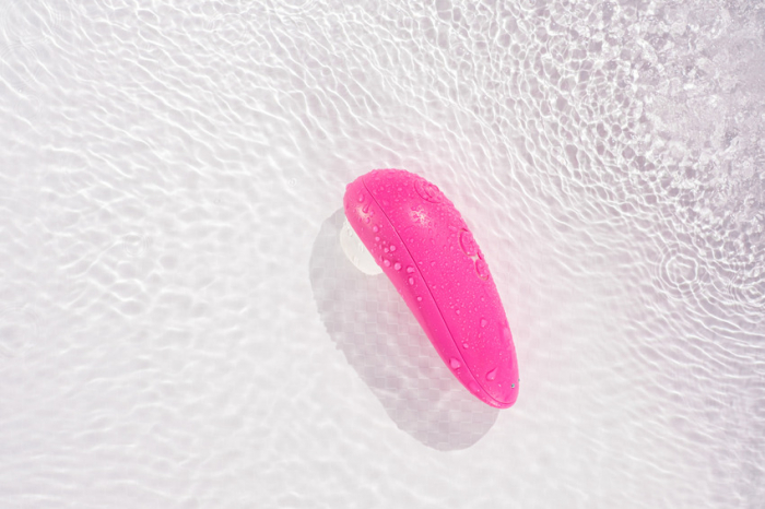 Vibrator pentru clitoris Starlet 3, Roz, Womanizer [9]
