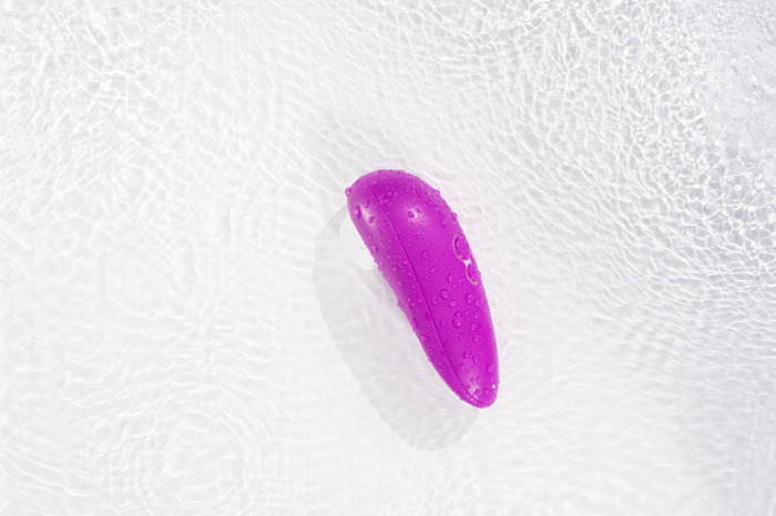 Vibrator pentru clitoris Starlet 3, Violet, Womanizer [6]
