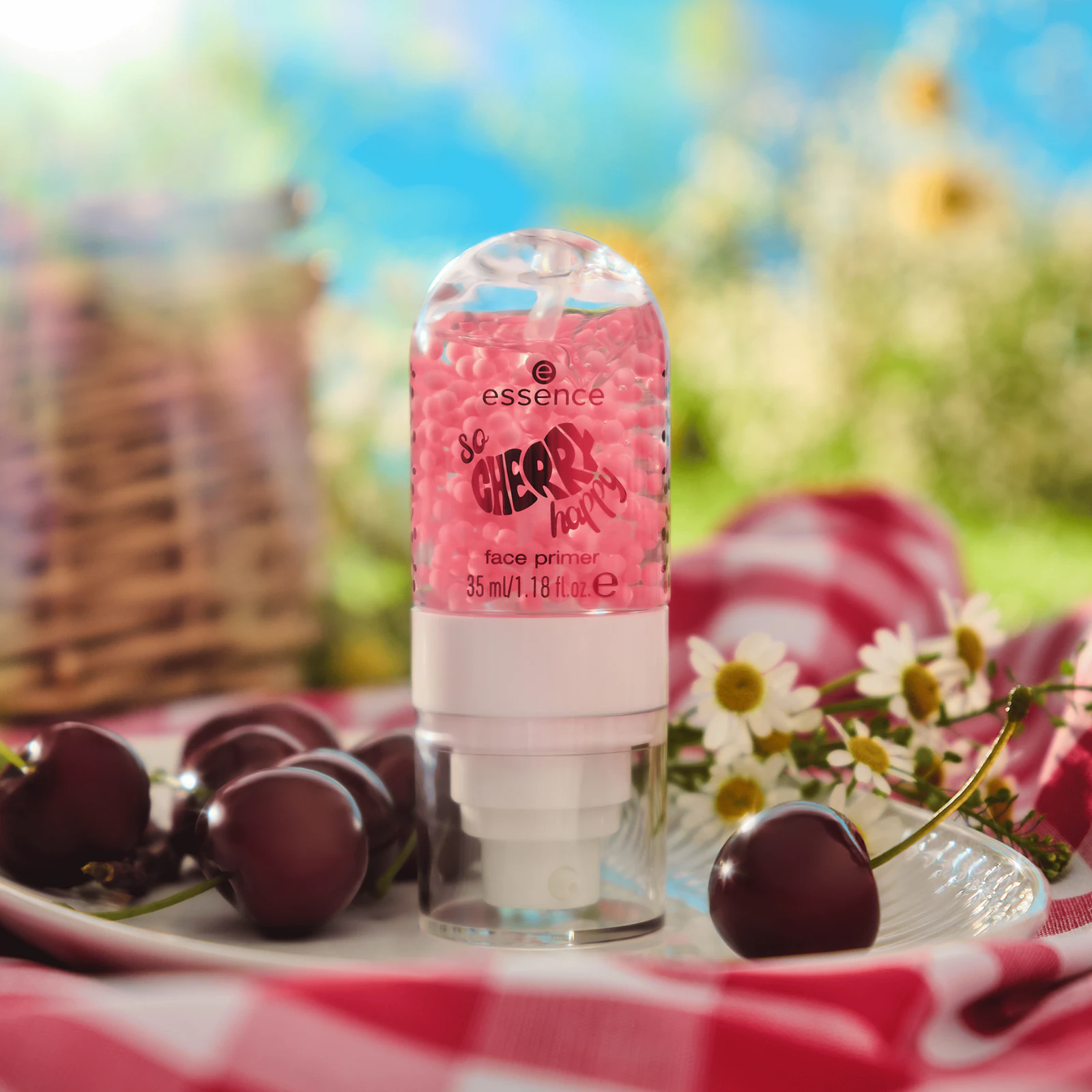 Primer pentru fata happy , essence, SO CHERRY 01 - In My Cherry Era, 35 ml [1]