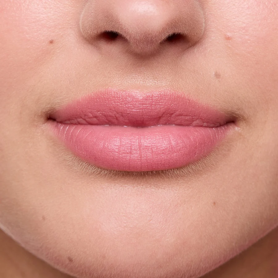 Ruj cremă JUICY MATTE - 03 Nude Pink, essence [3]
