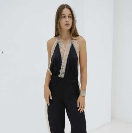 Salopetă din mătase Luna neagră, Noblesse Oblige [2]