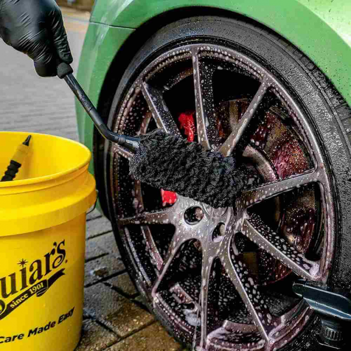 Perie-curatare-jante-Meguiars-Supreme-Angled-Wheel-Brush-X190700 [3]