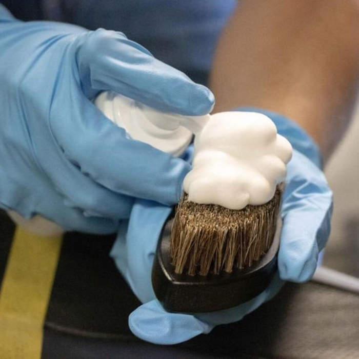 Perie-din-par-de-cal-pentru-curatat-piele-si-alcantara-Koch-Chemie-Leather-Brush-9998156 [3]