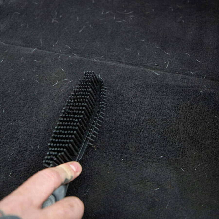 Perie-inlaturat-fibre-si-par-Meguiars-Hair-and-Fiber-Removal-Brush-X1140 [5]