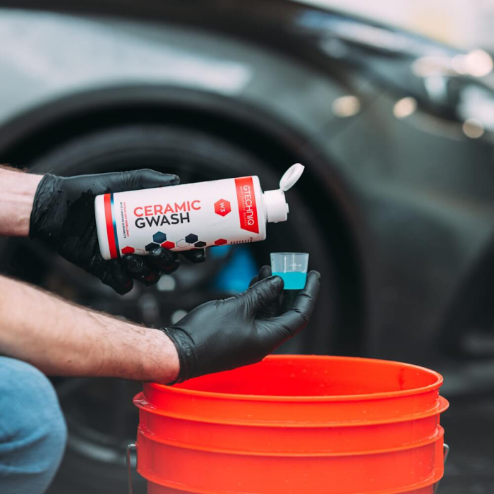 Sampon-auto-cu-protectie-ceramica-Gtechniq-W3-Ceramic-Gwash [2]