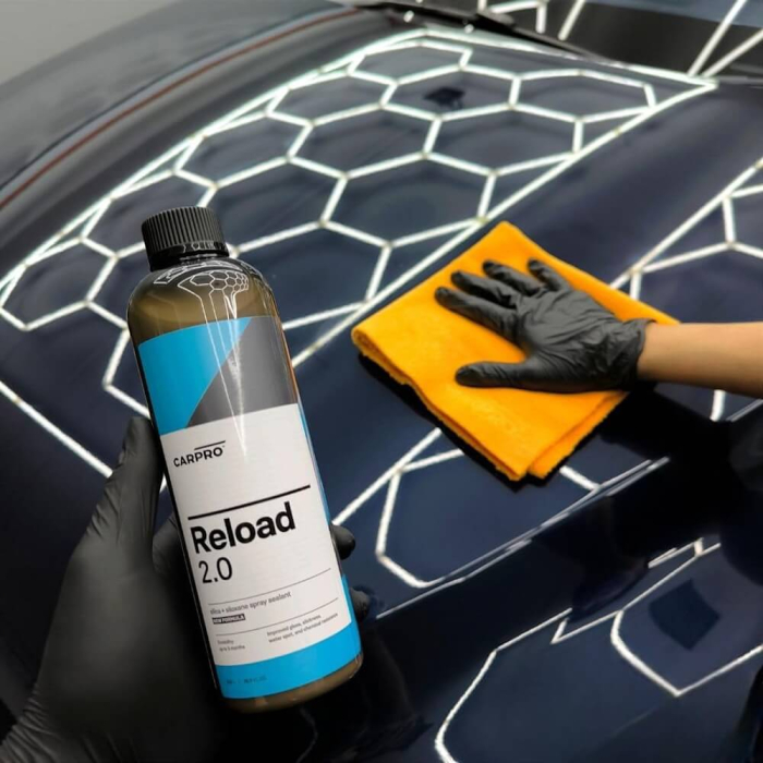 Sealant-vopsea-auto-cu-siloxan-CarPro-Reload [4]