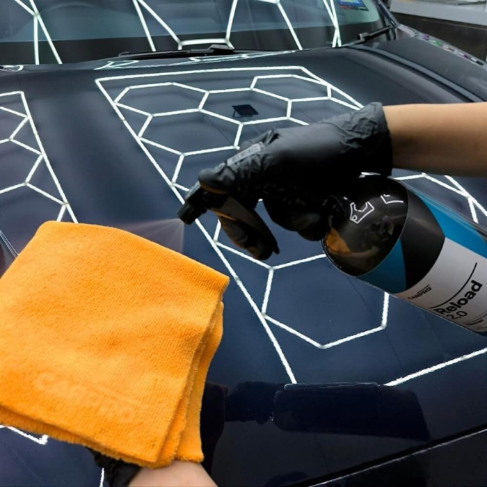 Sealant-vopsea-auto-cu-siloxan-CarPro-Reload [2]