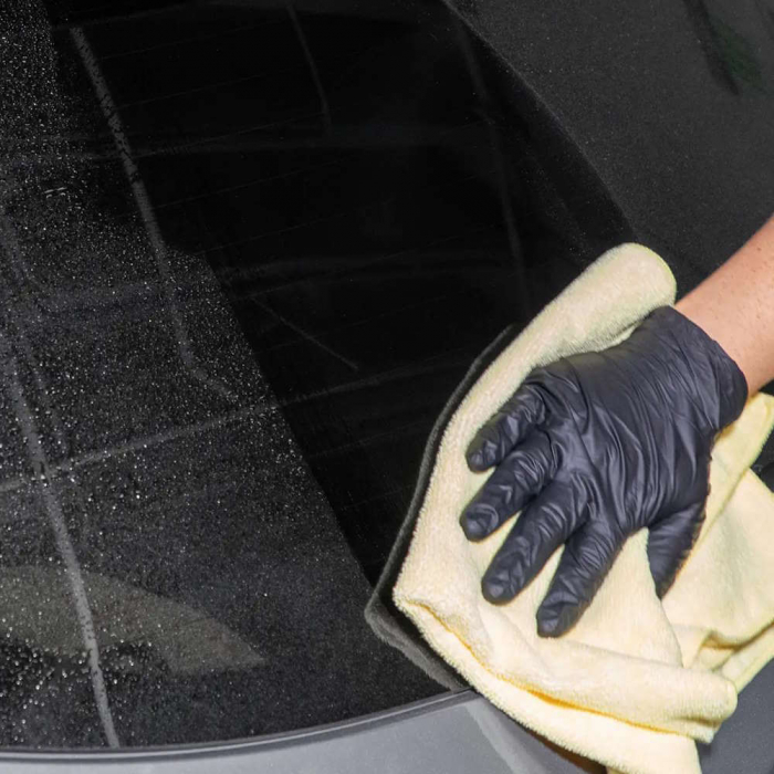 Solutie-curatare-geamuri-cu-efect-hidrofob-Meguiars-Ultimate-Glass-Cleaner-and-Repellent-473ml-G240416 [2]