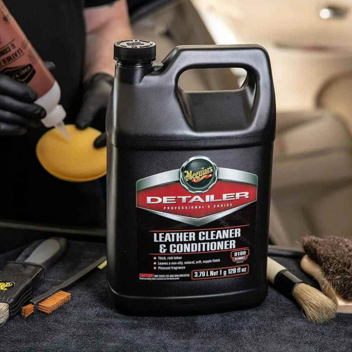 Solutie-curatare-si-hidratare-piele-Meguiars-Leather-Cleaner-and-Conditioner-3.78L-D18001 [2]