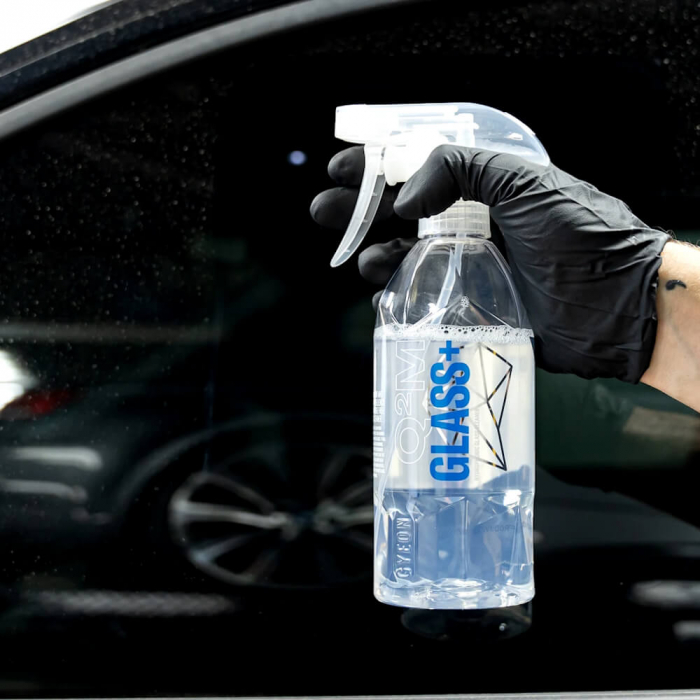 Solutie-curatare-sticla-cu-efect-hidrofob-Gyeon-Q2M-Glass-Plus-Q2MGLASSPL [4]