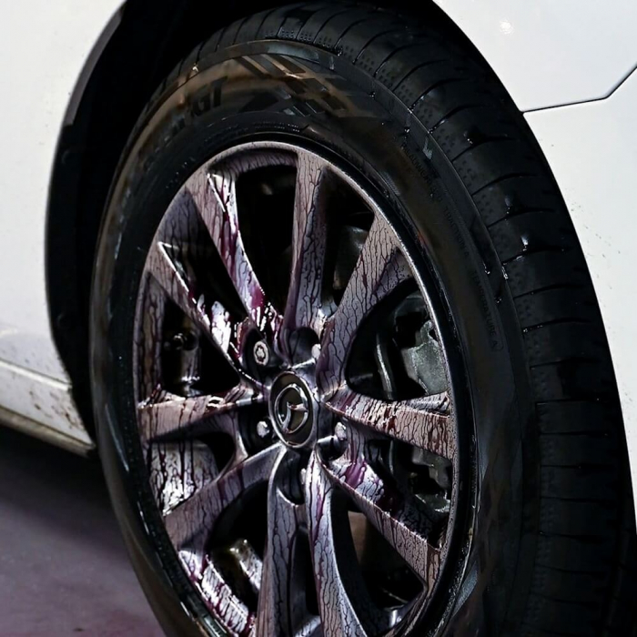 Solutie-decontaminare-chimica-CarPro-IronX-CQIR [3]