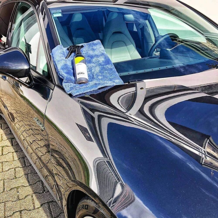 Solutie-detailing-rapid-exterior-CarPro-Elixir [4]
