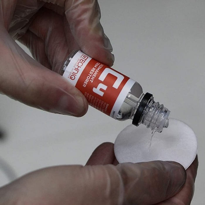 Tratament-restaurare-plastic-exterior-Gtechniq-C4-Permanent-Trim-Restorer-30ml-C4 0.03 [3]