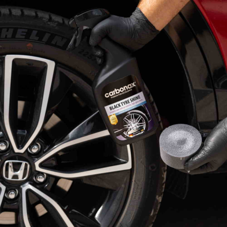 Dressing-anvelope-Carbonax-Black-Tyre-Shine-720ml-104 [1]