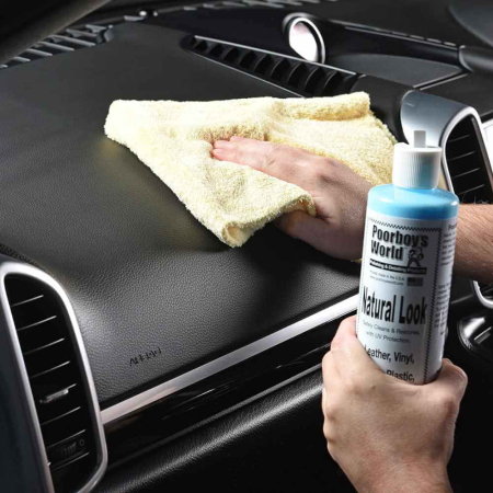 Dressing plastic, cauciuc si piele Poorboy's World Natural Look, 946ml [1]
