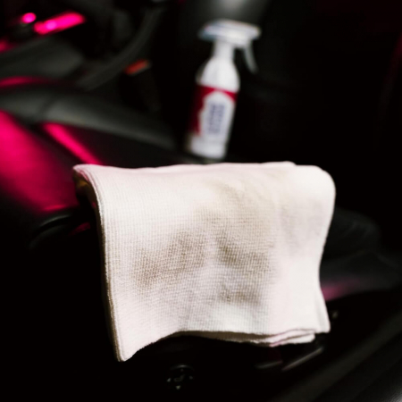 Laveta-curatare-piele-Gyeon-Q2M-LeatherWipe-EVO-40x40cm-2buc-Q2MLW [3]