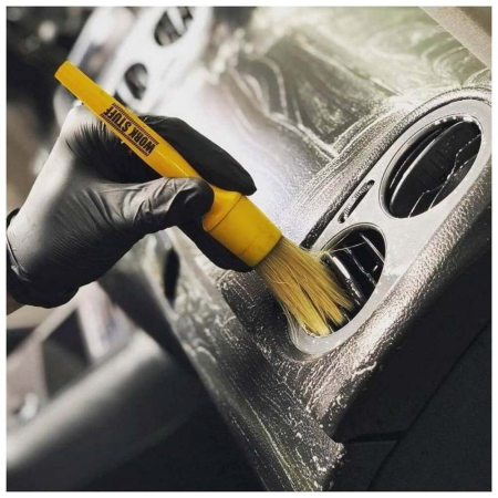 Pensula-detailing-rotunda-Work-Stuff-Detailing-Brush-Classic [1]