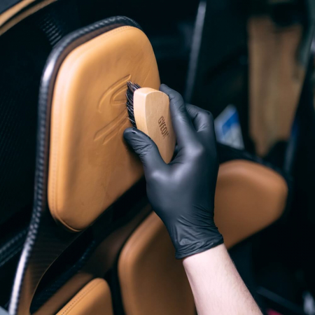 Perie-curatare-piele-Gyeon-Q2M-LeatherBrush-Q2MLB [2]