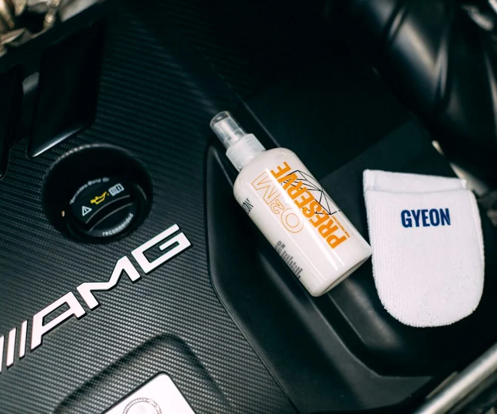 Set-dressing-plastic-si-aplicator-Gyeon [1]