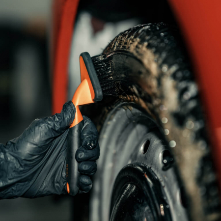 Solutie-curatare-anvelope-si-cauciuc-ADBL-Tire-and-Rubber-Cleaner [2]