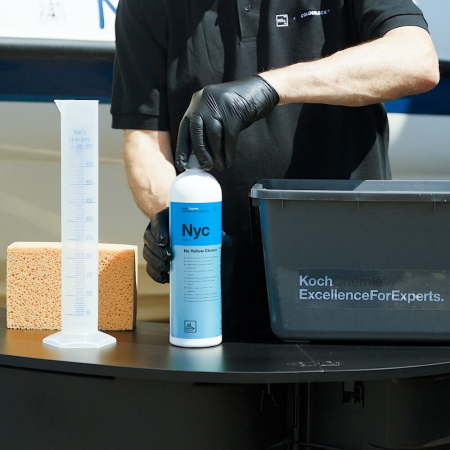 Solutie-curatare-eficienta-impotriva-ingalbenirii-Koch-Chemie-No-Yellow-Cleaner-Nyc-516999 [1]