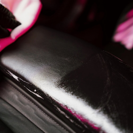 Solutie-curatare-piele-Gyeon-LeatherCleaner-Strong-Q2MLCS [4]