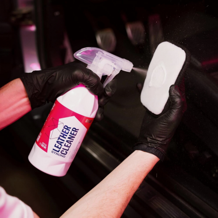 Solutie-curatare-piele-Gyeon-LeatherCleaner-Strong-Q2MLCS [3]