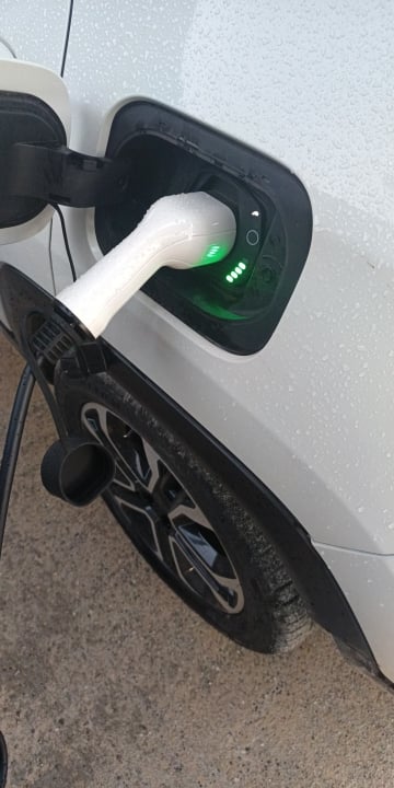 Încărcător auto portabil TAYSLA Phantom – Siguranță și eficiență pentru orice vehicul electric [14]