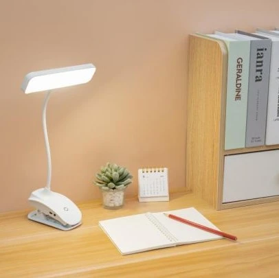 Lampa de birou LED, alba, 3 trepte intensitate, 300 lumeni, lumina neutra, IP20, cablu alimentare USB, acumulator 800mAh, dimabila [1]