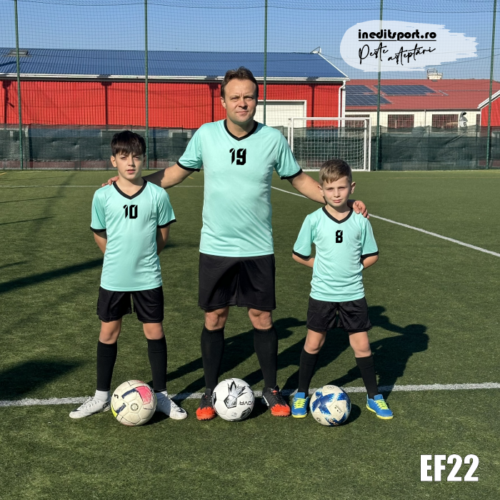 PACHET PROMO KIT INEDIT SPORT Echipament fotbal personalizat copii si adulti PEF22PP [2]