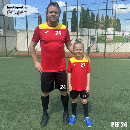 Echipamente fotbal - Kit echipament fotbal copii si adulti personalizat PEF24