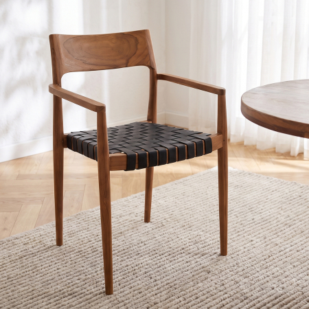 Mobila dining - Scaun dining Freya cu brate din lemn de tec si sezut din piele neagra