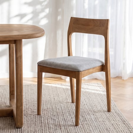 Scaune - Scaun dining Freya din lemn de tec cu sezut tapitat verde deschis