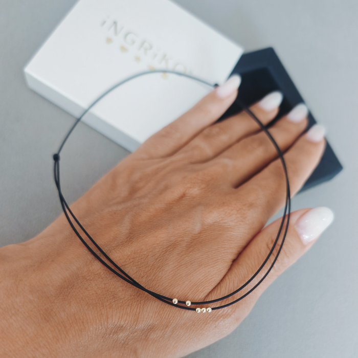 Choker negru cu snur reglabil si 5 bilute din aur galben 14K [6]